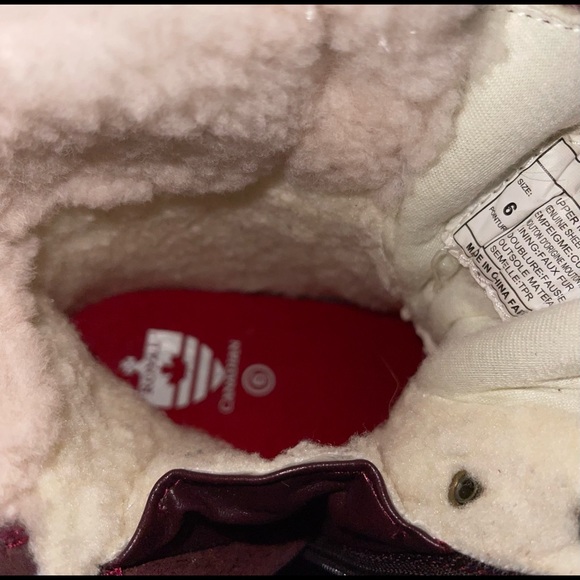 Royal Canadian Lethbridge Winter Boots - Picture 8 of 11